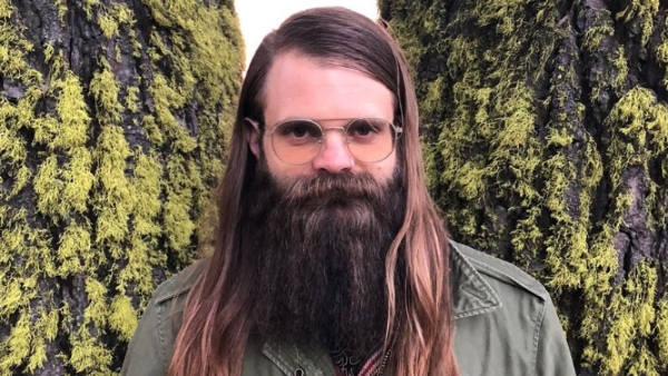 Russell Long at BeachFire Bar & Grill on May 9 at 4:00 PM
