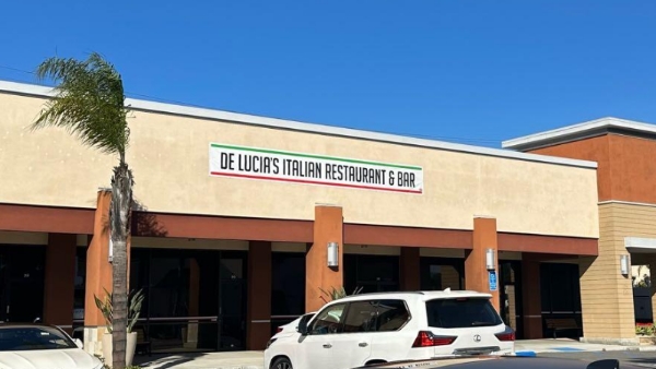 DeLucia's Italian Restaurant & Bar